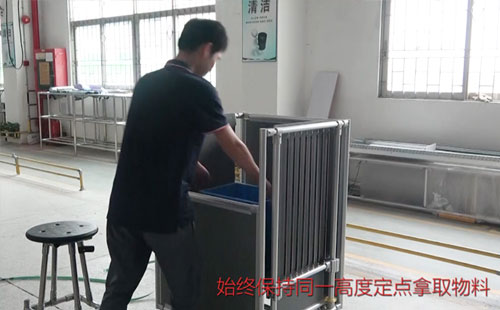定點(diǎn)提升彩盒彈簧臺車