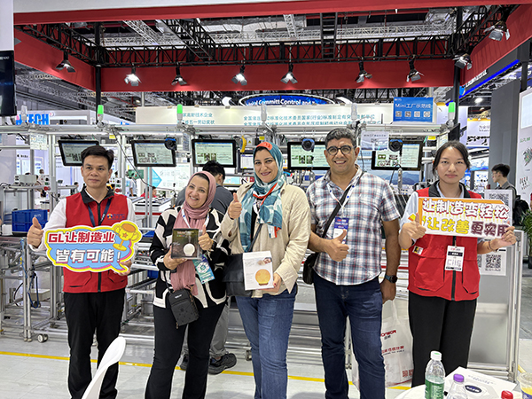 興千田上海工博會(huì)10 興千田上海工博會(huì)10